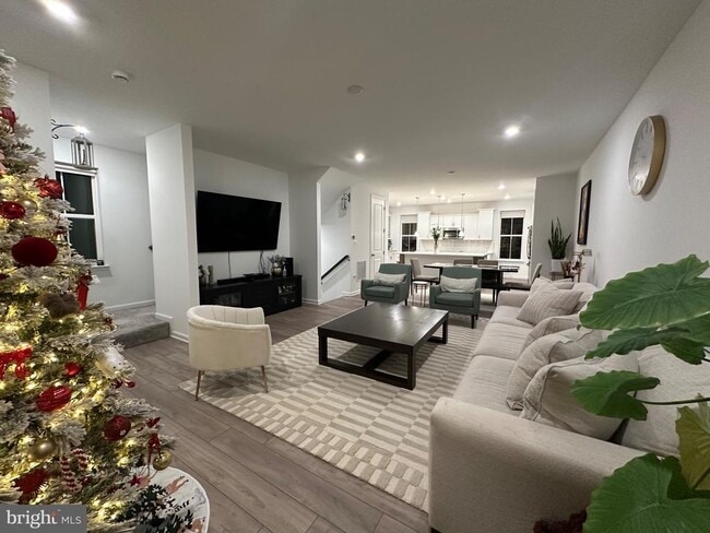 Building Photo - 310 Andrew Ct