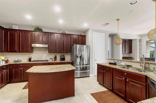 Building Photo - 2211 Mad River Ln