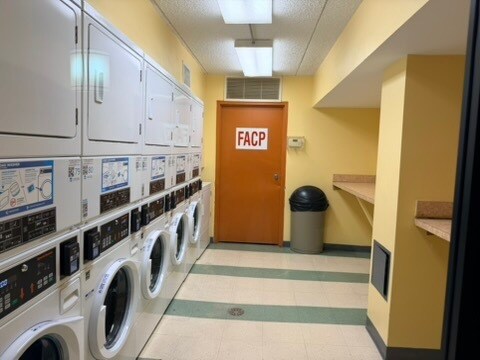 Building Photo - 75 S Reynolds St