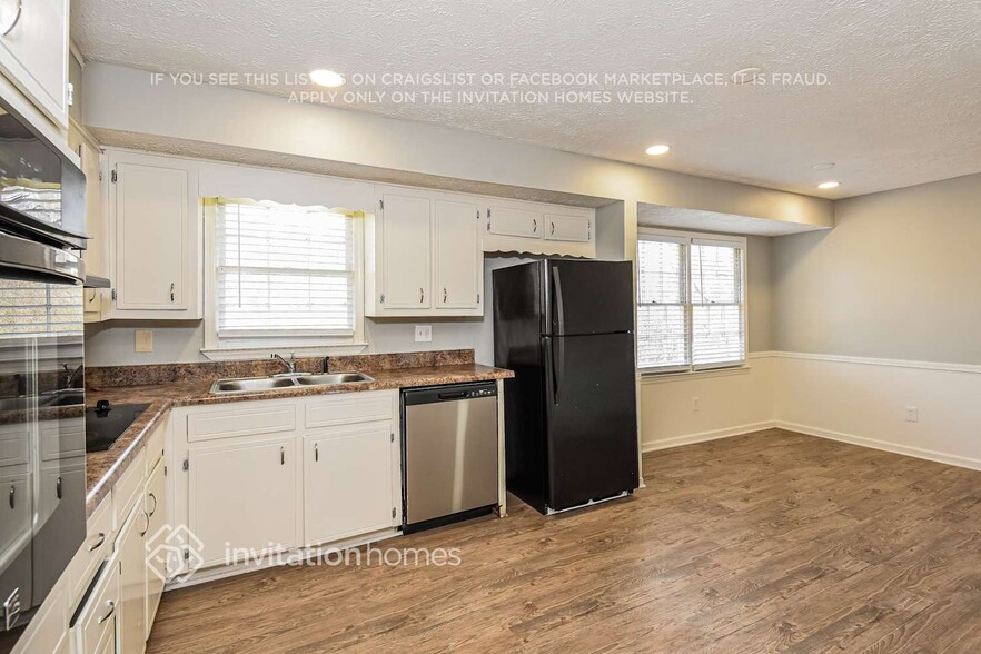 Building Photo - 396 Sancho Dr NW