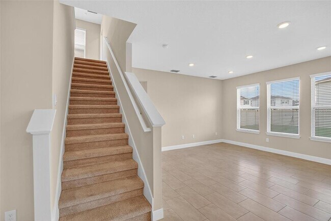Building Photo - 2546 Warren Acrs Blvd