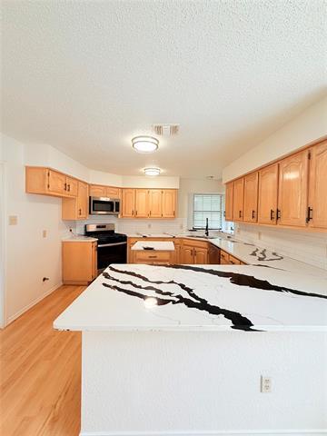 Building Photo - 3613 Longbow Ln