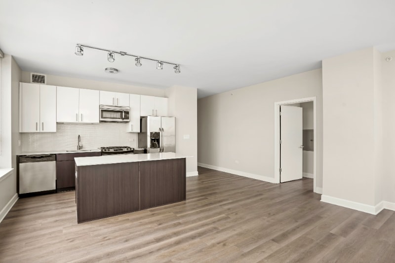 Building Photo - 703 W Adams St