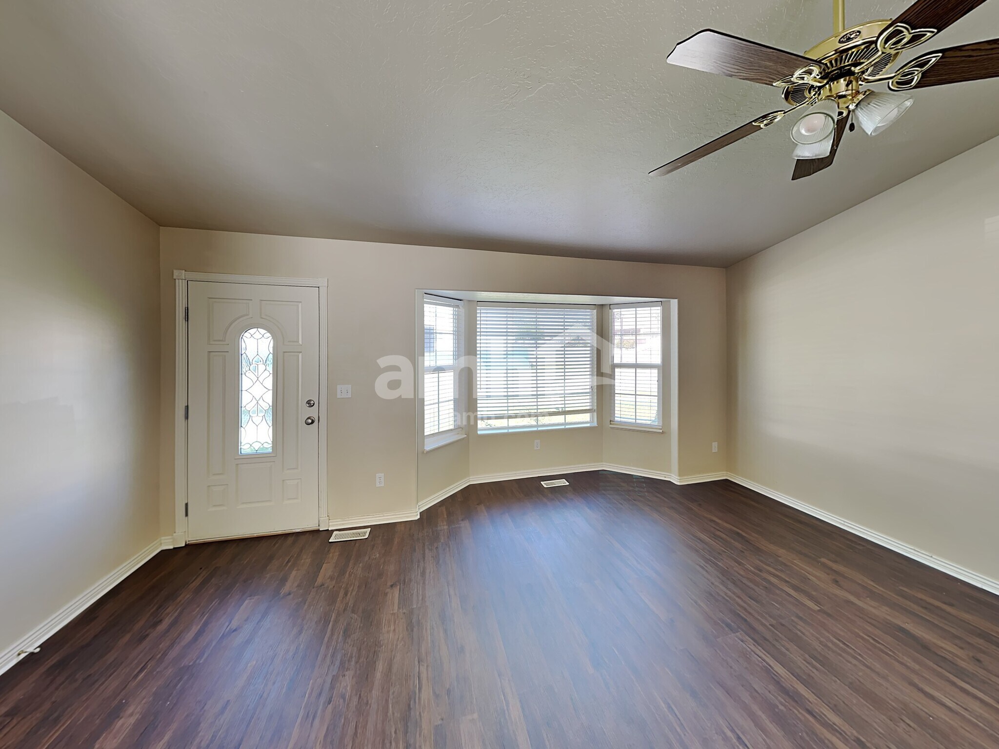 Building Photo - 1667 N 250 W