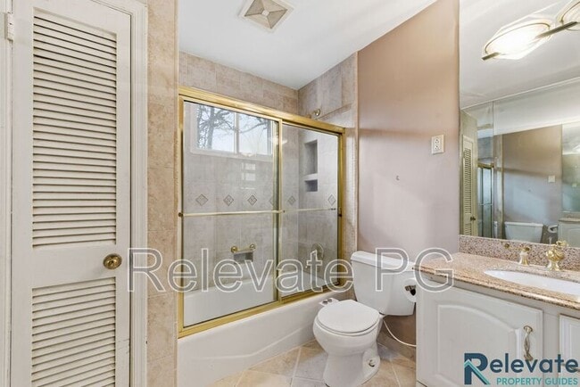 Building Photo - 8903 Freestone Ave