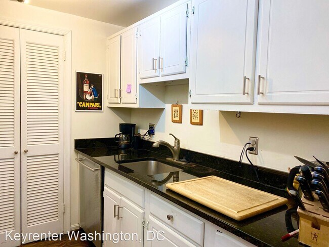 Building Photo - 1442 Corcoran St NW