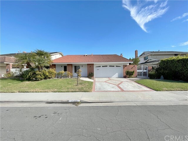 Building Photo - 17152 Northfield Ln