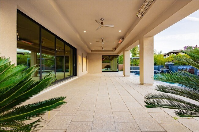 Building Photo - 94 Glade Hollow Dr