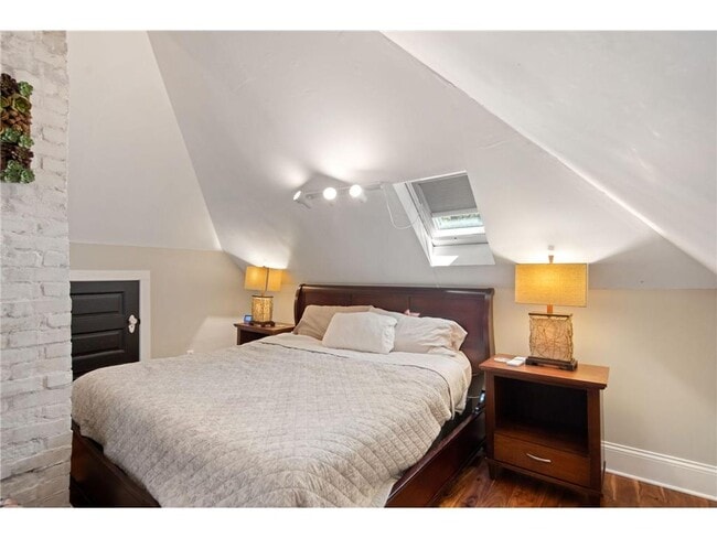 Building Photo - 2713 Garfield Ave