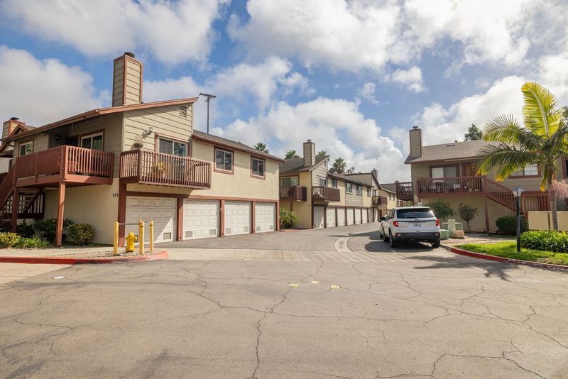 Building Photo - 852 Tamayo Dr