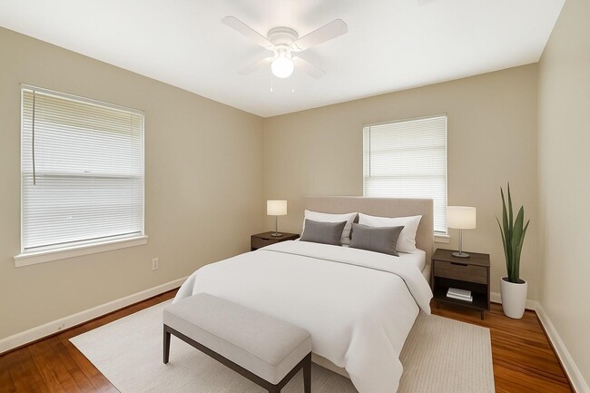 Building Photo - 4319 Howcher St