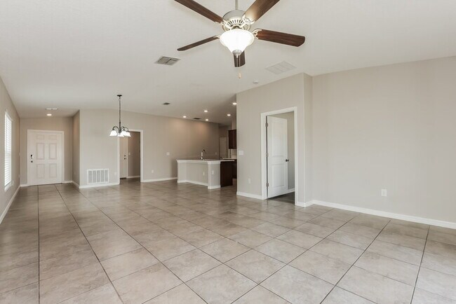 Building Photo - 6724 Trent Creek Dr