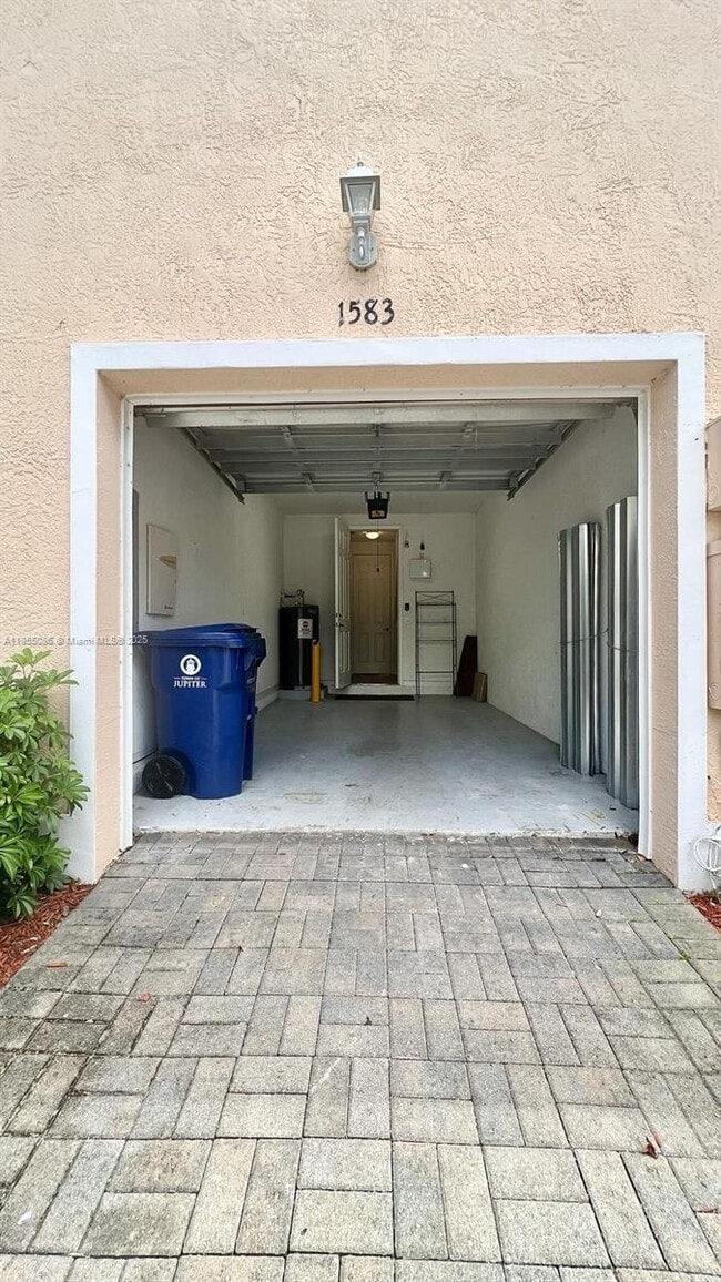 Building Photo - 1583 Frederick Small Rd