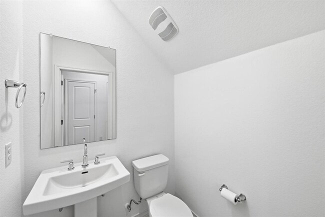 Building Photo - 2907 Tavern Dr
