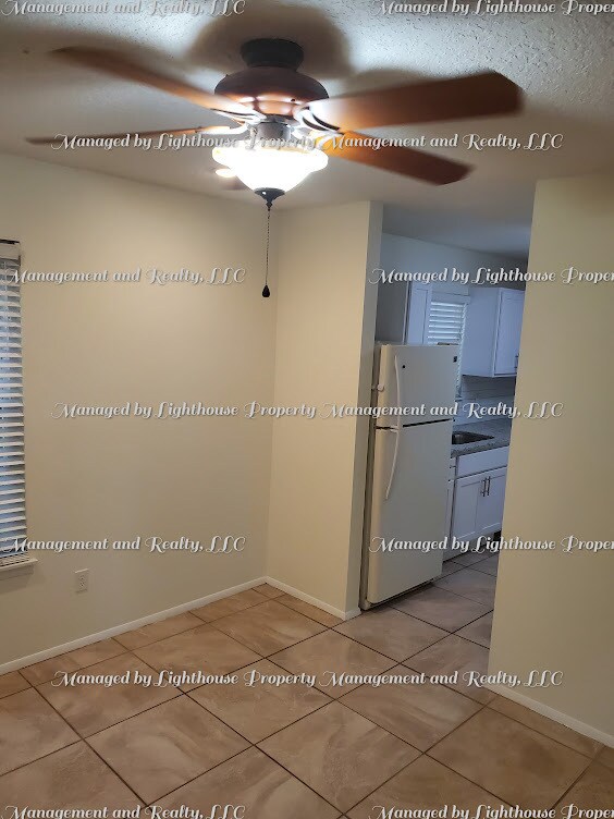 Building Photo - Peaceful Atlantic Beach Townhome