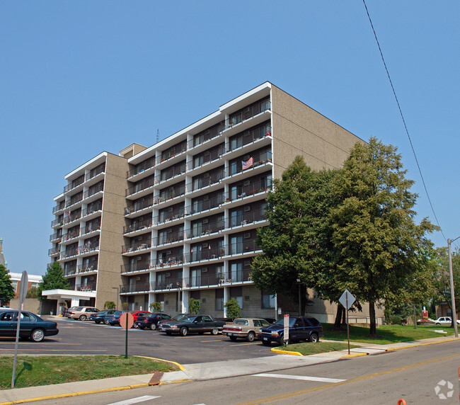 Building Photo - Springfield Towers