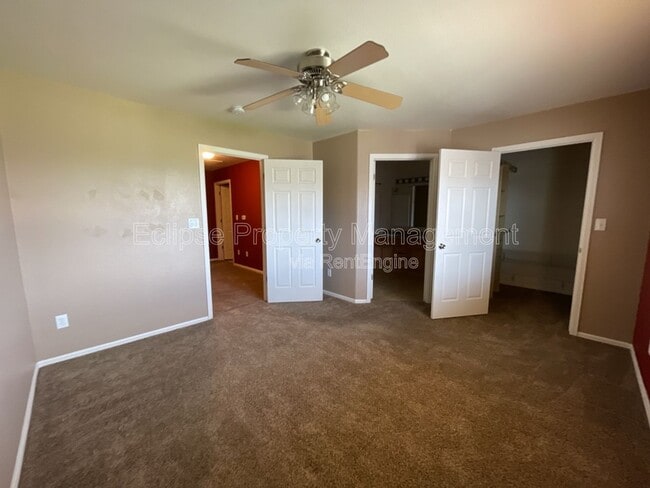 Building Photo - 2451 1/2 Theresea Ln