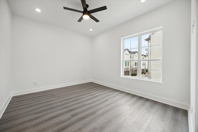 Building Photo - 10935 Brookeshire Chase Ln