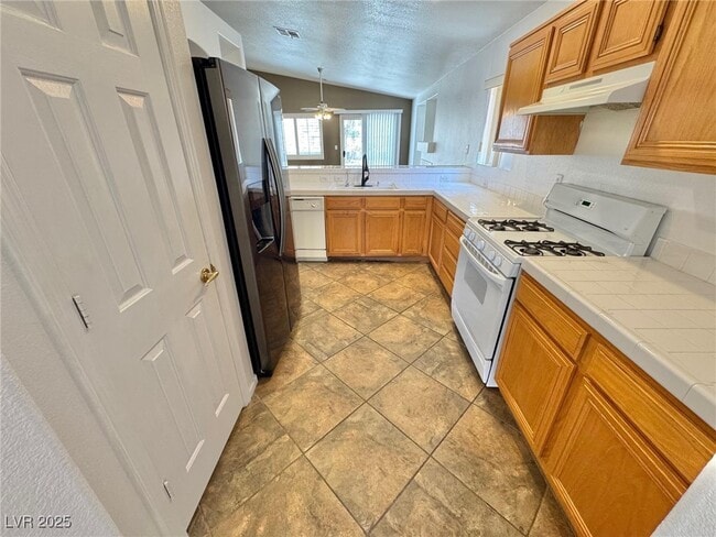 Building Photo - 1396 Dragon Rock Dr