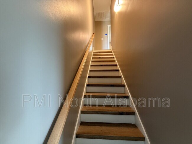 Building Photo - 101 Lacy Ln