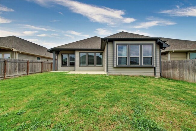 Building Photo - 104 Finley St