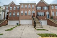 Building Photo - Sun-Filled And Spacious 3 Bedroom 2.5 Bath...