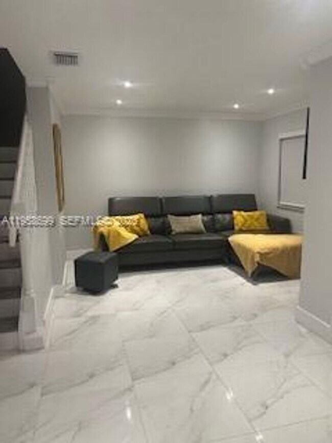 Building Photo - 14042 SW 178th St