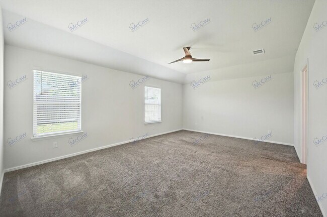 Building Photo - 3317 Winoak Dr
