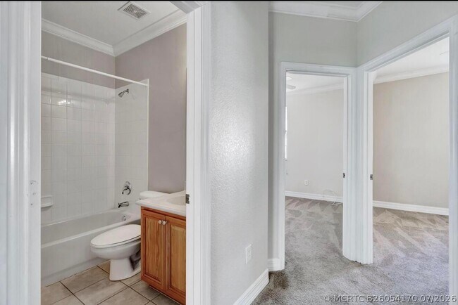 Building Photo - 133 Harbors Way