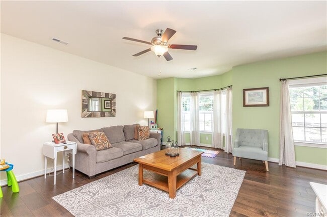 Building Photo - 7358 Pebble Lake Dr