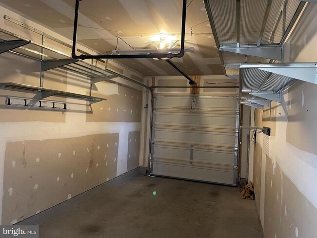 Building Photo - 114 Bowling Green Cir