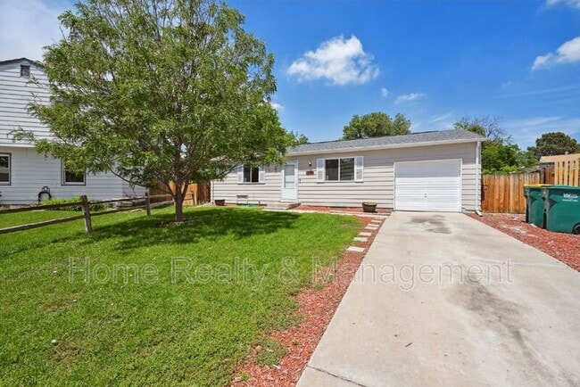 Primary Photo - 10444 Hoyt Ct