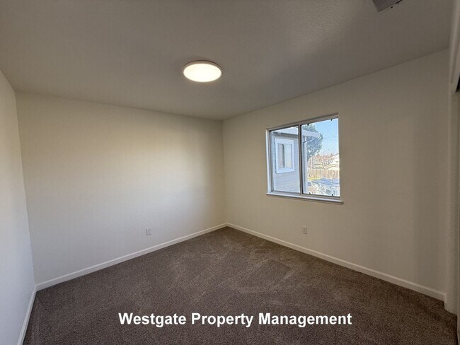 Building Photo - 737 Judith Ct