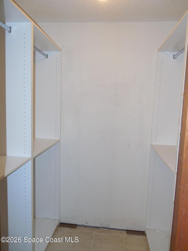 Building Photo - 1492 Autumn Woods Dr