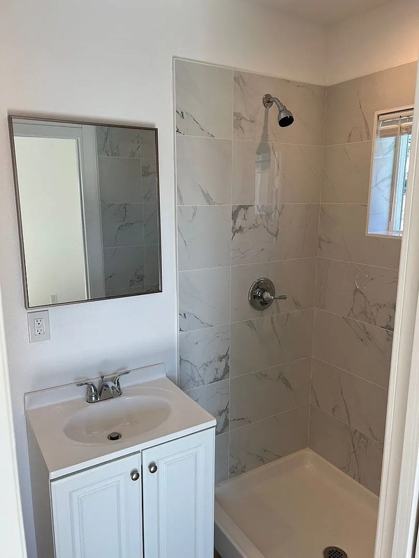 Building Photo - 2228 Conquista Ave