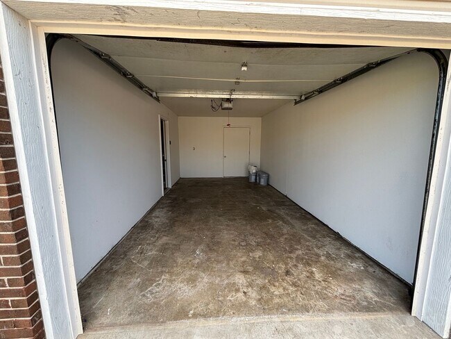 Building Photo - 1512-1514 Citadel Dr.