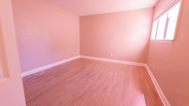 Building Photo - 7298 Ulmerton Rd