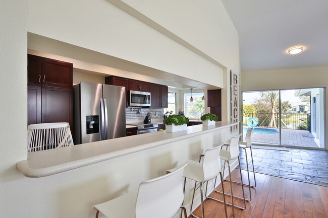 Building Photo - 927 80th St NW