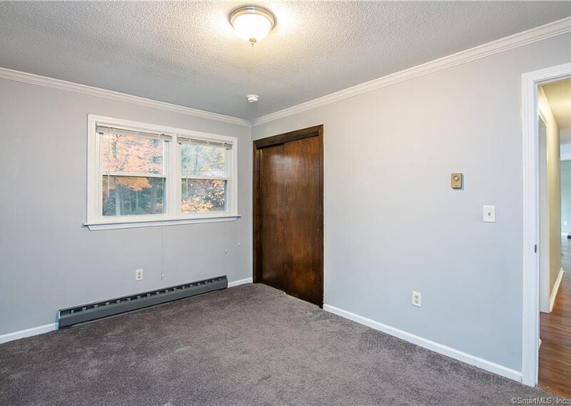 Building Photo - 7 Black Birch Rd