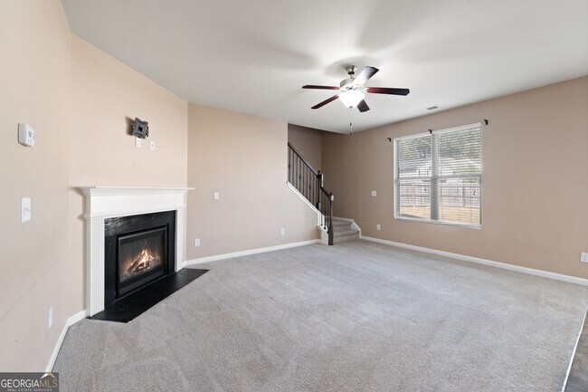 Building Photo - 5884 Little River Rd
