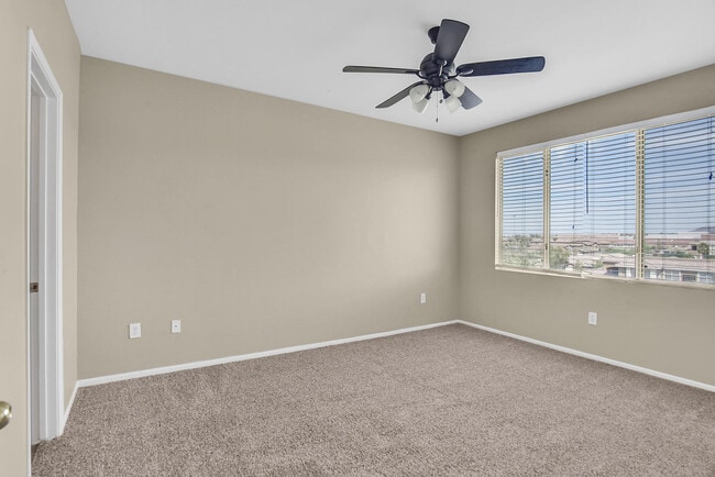 Building Photo - 2900 Sunridge Heights Pkwy