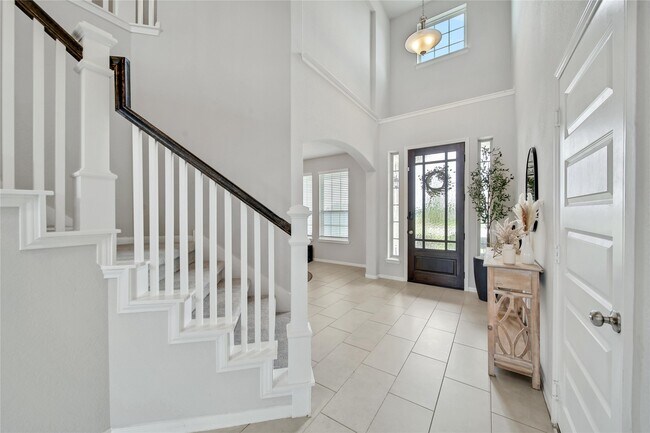 Building Photo - 7735 Wright Wood Dr