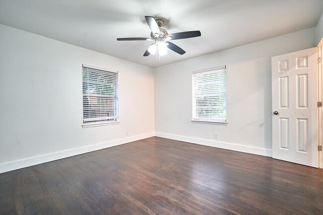 Building Photo - 5815 Hornwood Dr