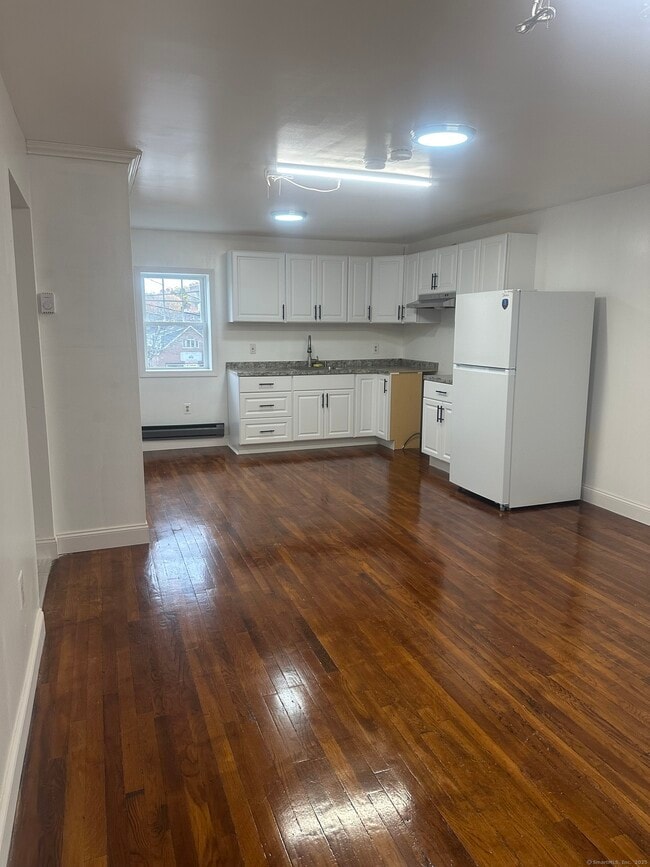 Building Photo - 18 Depot St