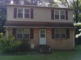 Building Photo - 325 Olive Ave