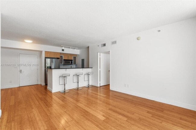 Building Photo - 335 S Biscayne Blvd