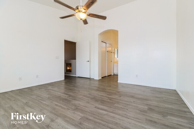 Building Photo - 13131 W Gelding Cir