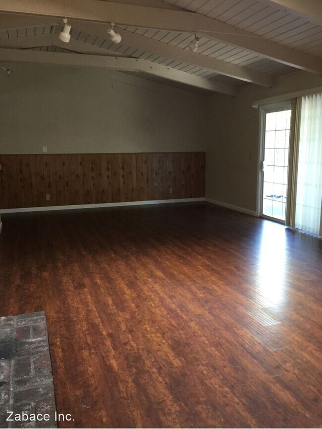 Building Photo - 6 br, 3 bath House - 702 Anderson Road - M...