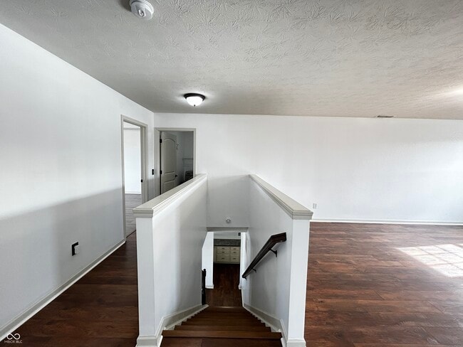 Building Photo - 12588 Hideout Dr