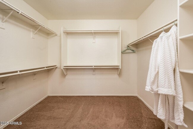 Building Photo - 13604 W Rovey Ave